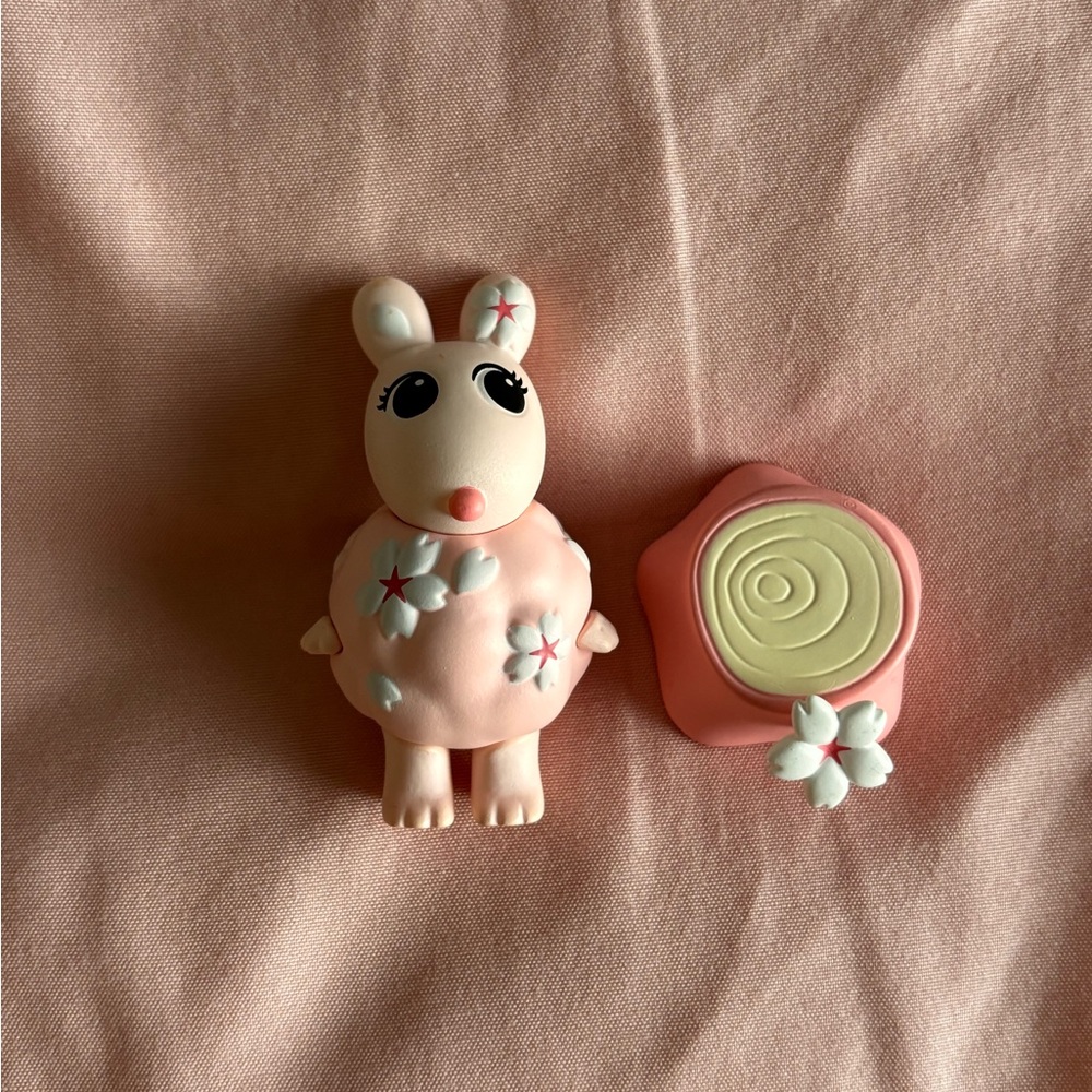 Sonny Angel Cherry Blossom Hanami Edition ( ROBBY)